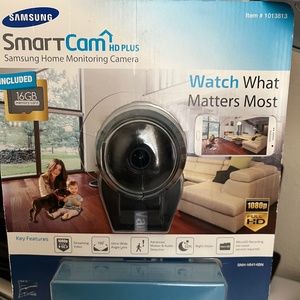 Samsung SmartCam HD Plus: Home Monitoring Camera